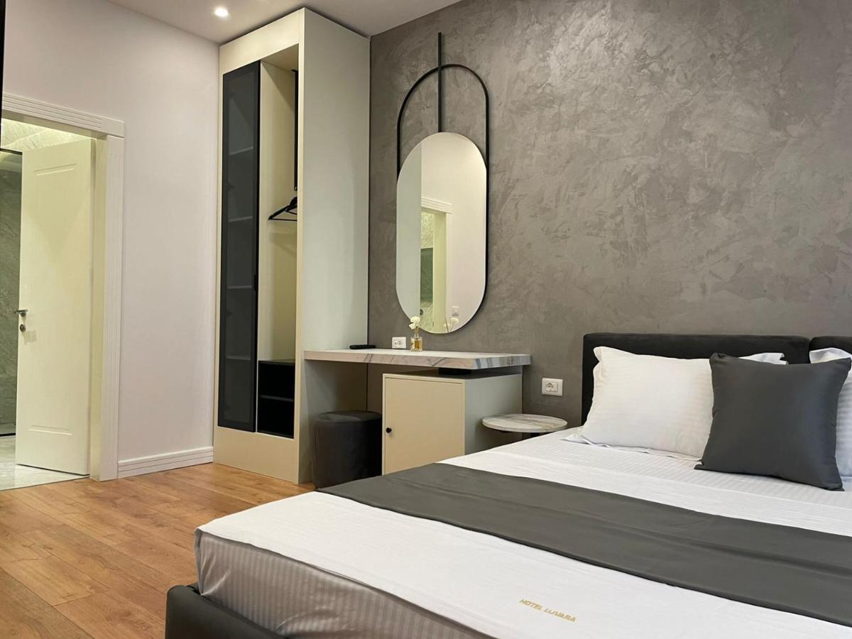 Hotel Ujvara Belsh Extérieur photo